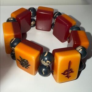 Vintage mahjong Red and Yellow lucite Beaded stretch Bracelet ⭐️